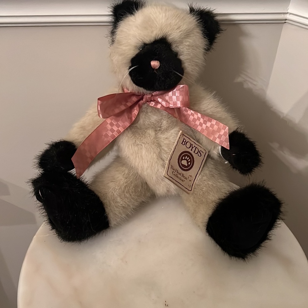 Boyds Bears Finicky Snottykat 8" Plush collectibles/